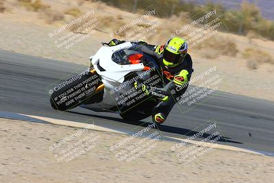 media/Jan-08-2022-SoCal Trackdays (Sat) [[1ec2777125]]/Turn 6 Inside (1pm)/